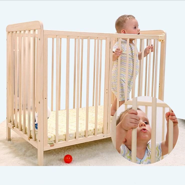European Quality Portable Fashion Baby Bed Bedside Wooden Baby Crib Mobile