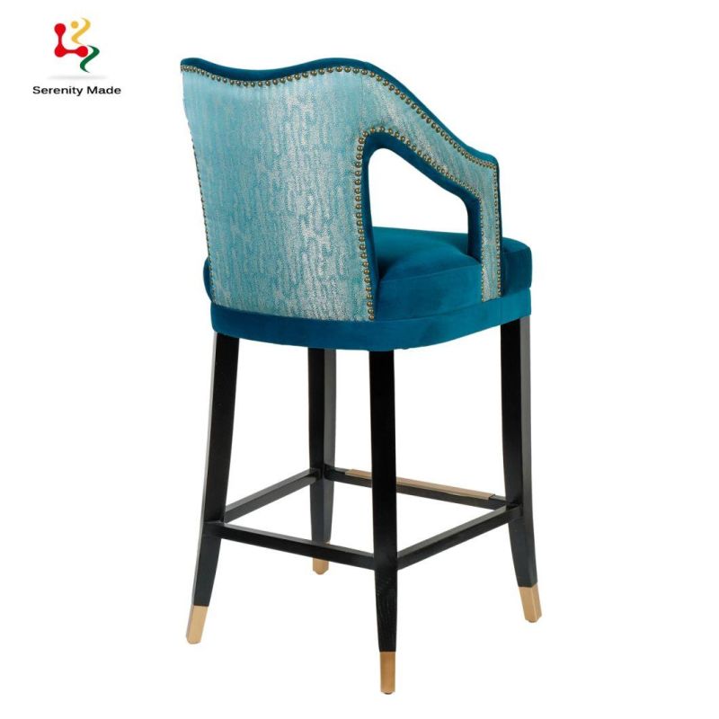 High Selling European Style Velvet Fabric Upholstery Bar Stool Metal Leg Stool Cafe Restaurant Stool