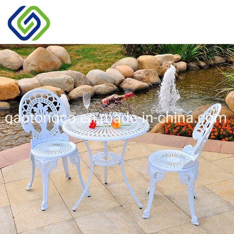 European Exotic Poolside Outdoor Furniture Aluminum Tables and Chairs