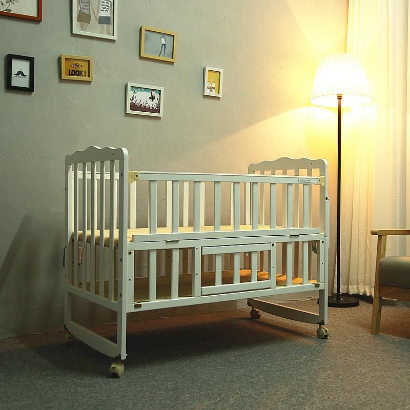 Eco-Friendly Solid Pine Wood Baby Crib Cot for Babies