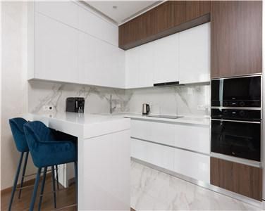 Indoor Minimalist L Shaped Practical Integrated White Lacquer Kitchen Cabinet