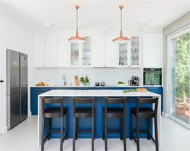 European Custom Large Storage High Quality Transparent Royal Blue Lacquer Kitchen Cabinet