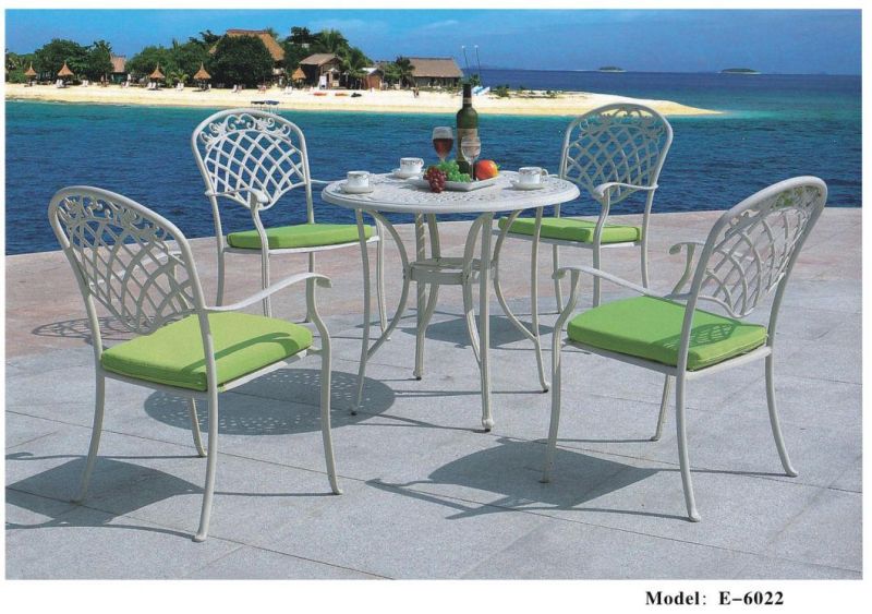 Hot Selling High Quality Cast Outdoor Furniture Suitable for Swimming Pool and Dining Room