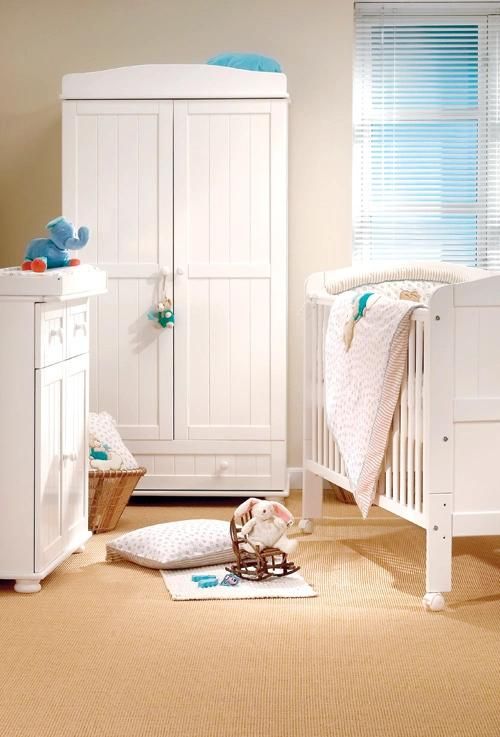 Modern Wooden Bedroom Baby Bed Sleeper with Sides and Rockers