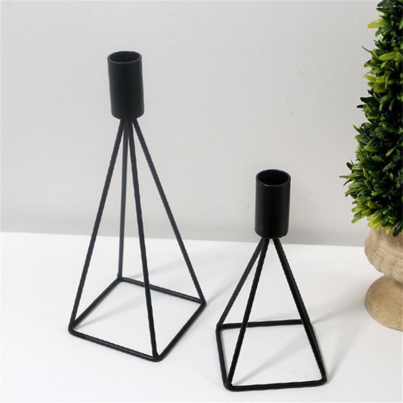 Nordic Simple Candlestick Candlelight Dinner Props Valentine′ S Day Romantic Long Pole Wax Iron Home Candlestick Decoration