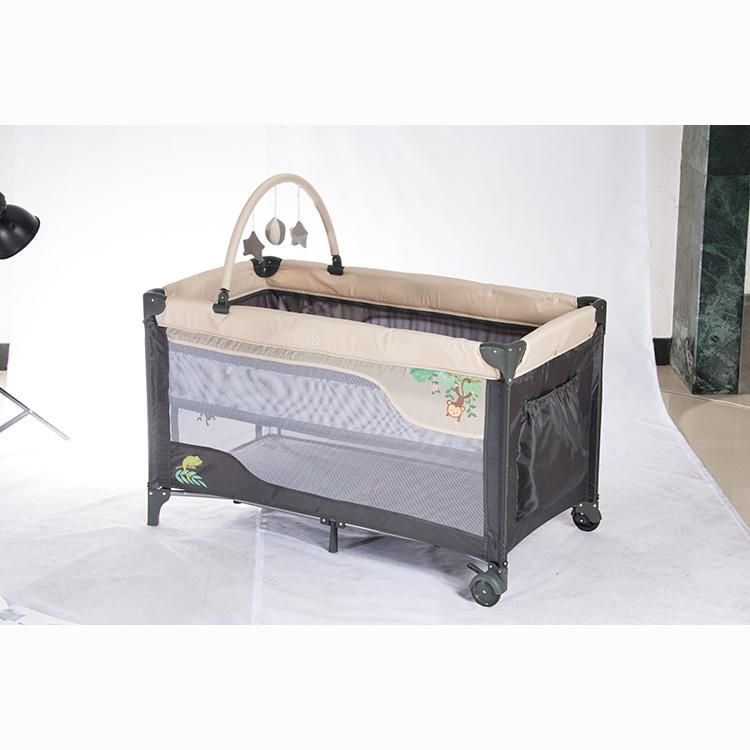 Factory Baby Bed with Toybar Brake Wheels /in Fant Baby Playpen