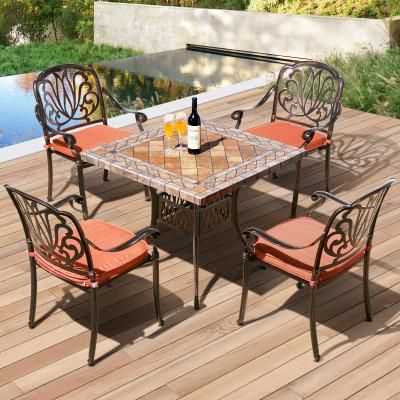 Outdoor Cast Aluminum Table and Chair Combination European Villa Furniture Leisure Table Chair