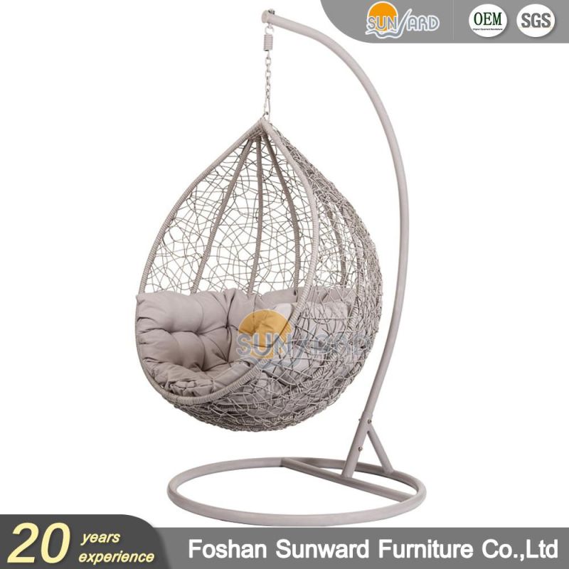 Hot Sale European Modern Leisure Garden Handmade Weaving UV Resistance PE Rattan Wicker Home Resort Hotel Villa Outdoor Hanging Swing Chair with Stand