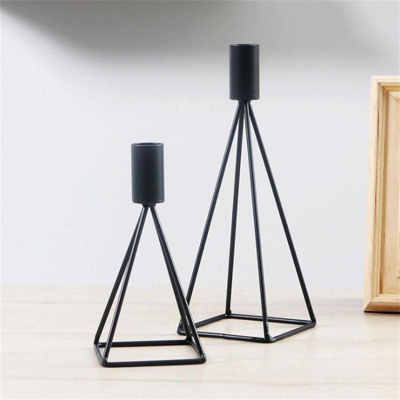 Nordic Simple Candlestick Candlelight Dinner Props Valentine′ S Day Romantic Long Pole Wax Iron Home Candlestick Decoration