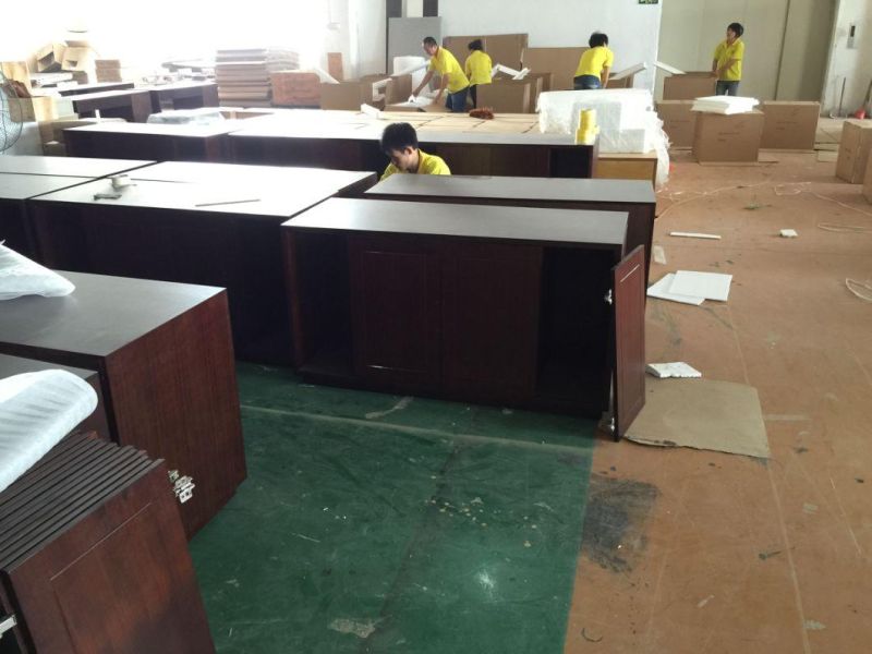 Chinese Manufacture Factory Wood Queen Size Hotel Bedroom Furniture (GLB-001)