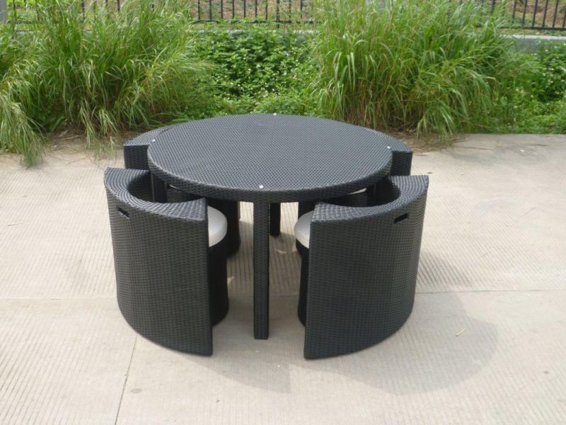 Space Saving Outdoor Furniture Rattan Wicker Dining Table and Chair