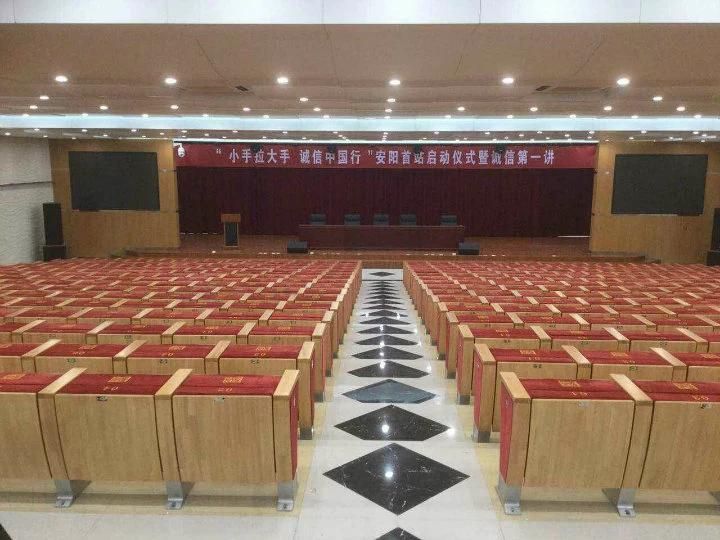 Classroom Lecture Hall School Stadium Conference Theater Auditorium Church Seating