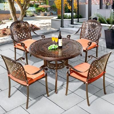 Outdoor Cast Aluminum Table and Chair Combination European Villa Furniture Leisure Table Chair
