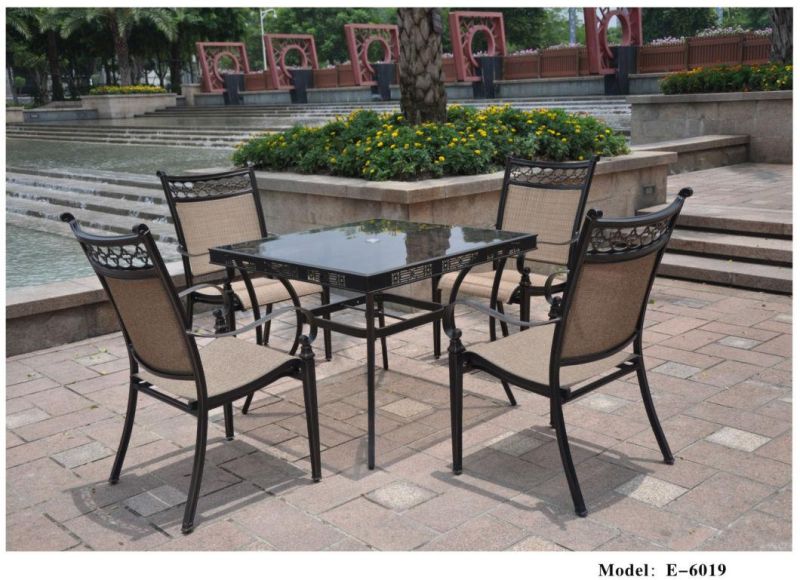 Hot Selling High Quality Cast Outdoor Furniture Suitable for Swimming Pool and Dining Room