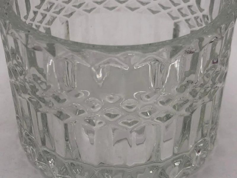 Elegant Clear Glass Candle Holder with Pattern and Glass Lid