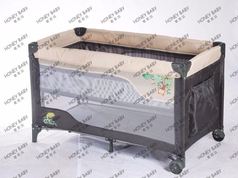 China Factory Newborn Foldable Baby Travel Playpen Bed Cot Infant with Net En716